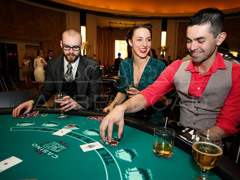 Casino War Table