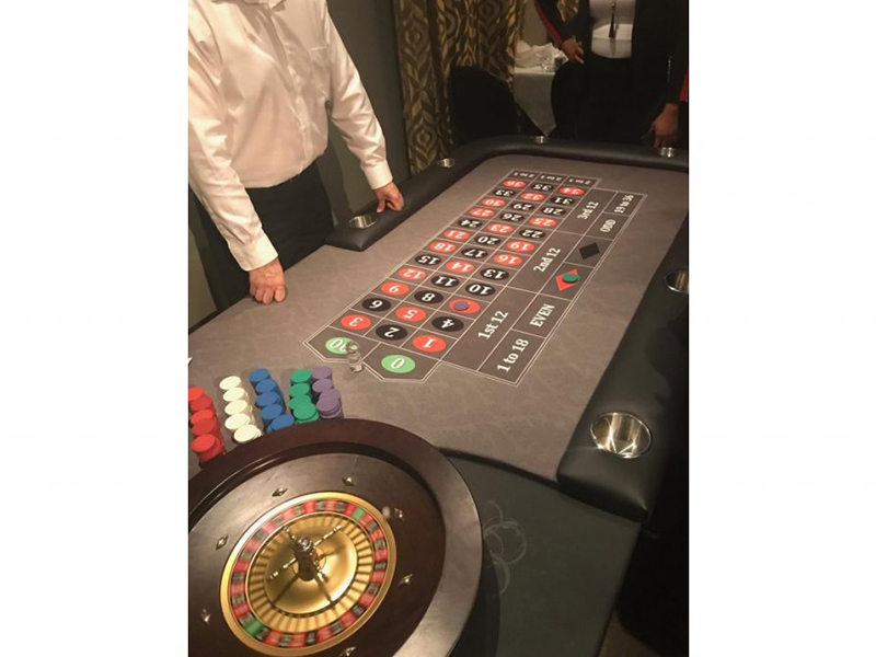 Premium Roulette Table