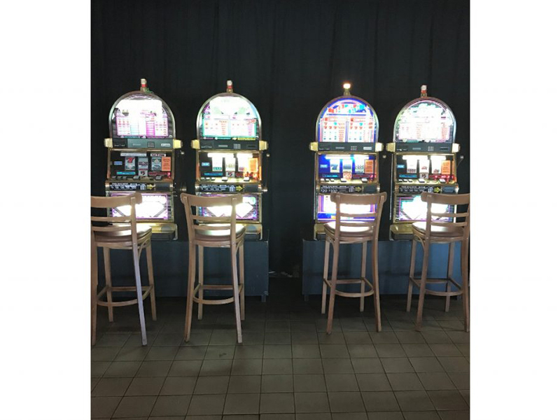Authentic Slot Machine photo 10
