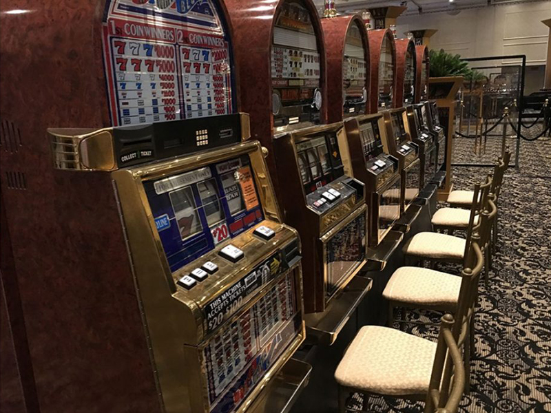 Authentic Slot Machine photo 5