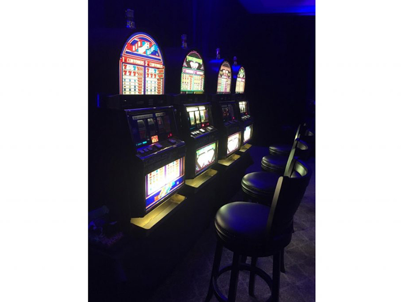 Authentic Slot Machine photo 9