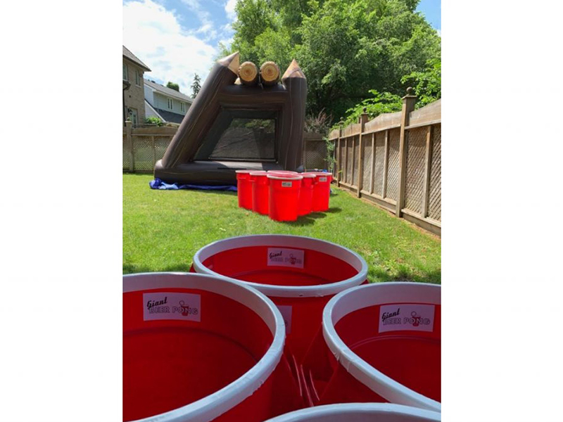 Giant Beer Pong photo 5