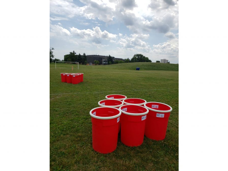 Giant Beer Pong photo 4