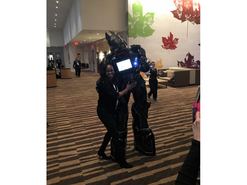 Giant LED Robot Performer photo 14