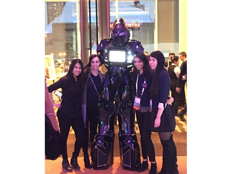 Giant LED Robot Performer photo 13