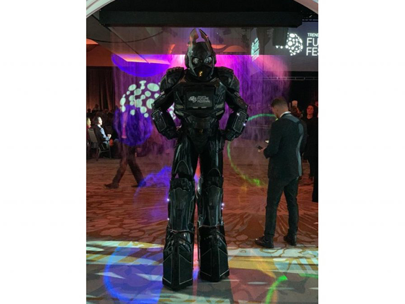 Giant LED Robot Performer photo 11