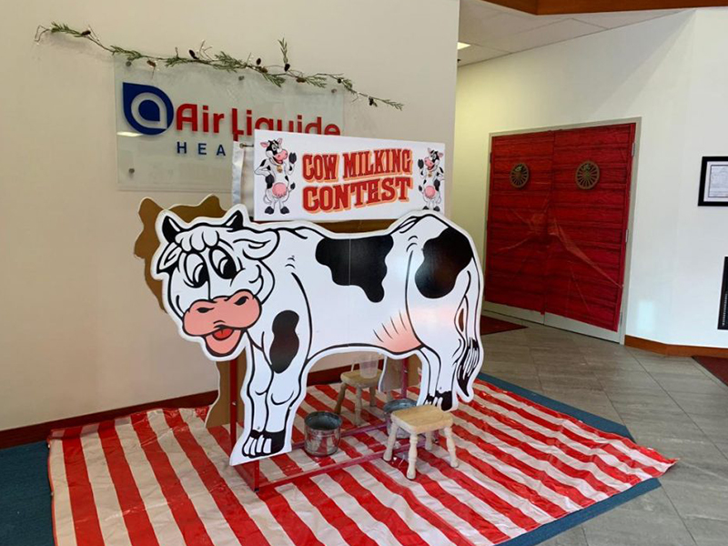 Cow Milking Contest Game