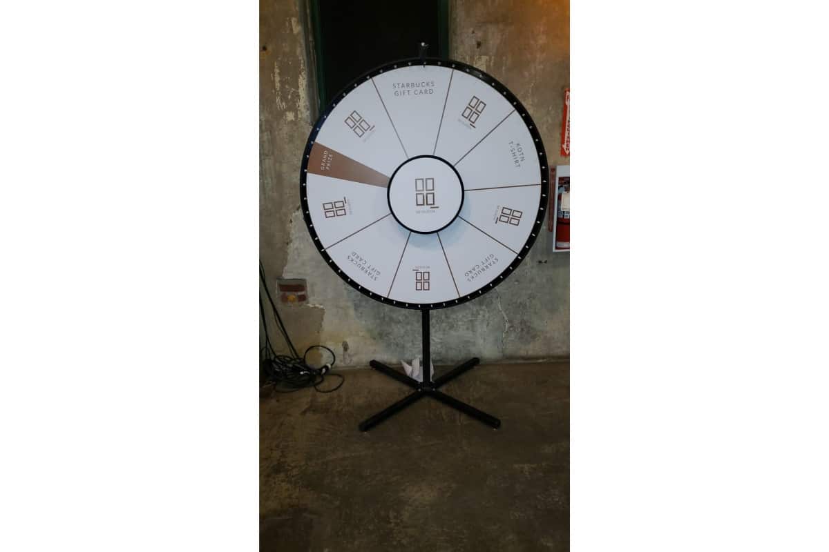 60″ Prize Wheel Rental Including Full Wrap
