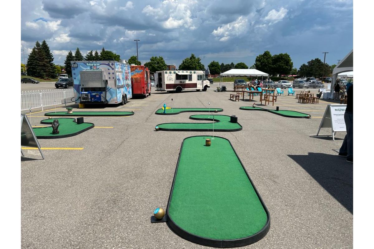 Portable Mini Golf Course (9 Holes) photo 4
