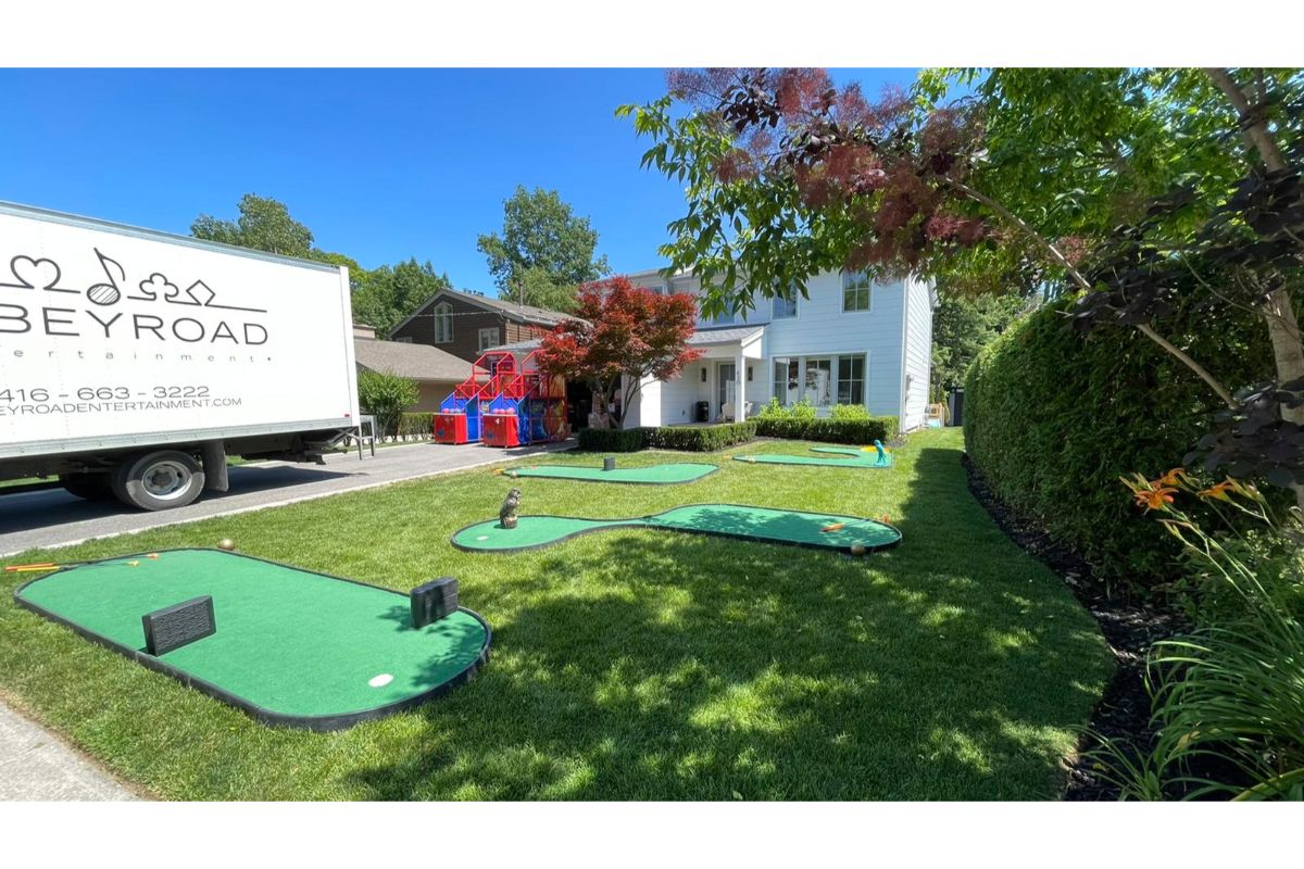 Portable Mini Golf Course (9 Holes) photo 8