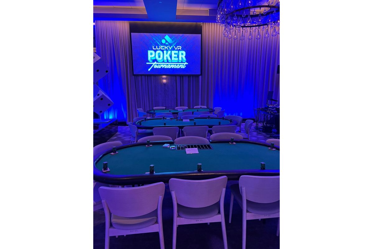 Poker Table photo 14