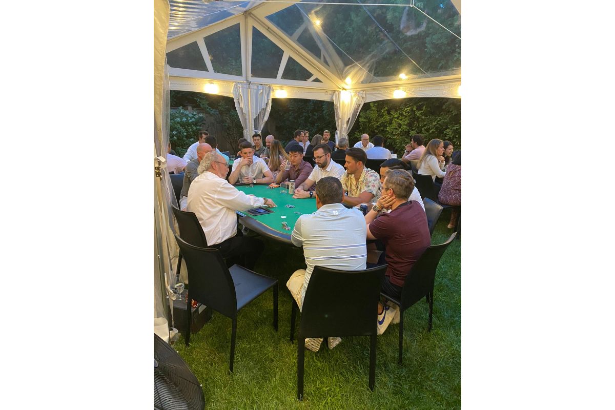 Poker Table photo 7