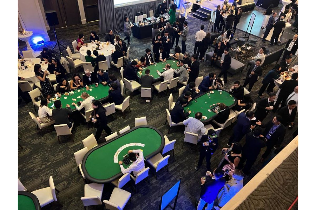 Poker Table photo 2