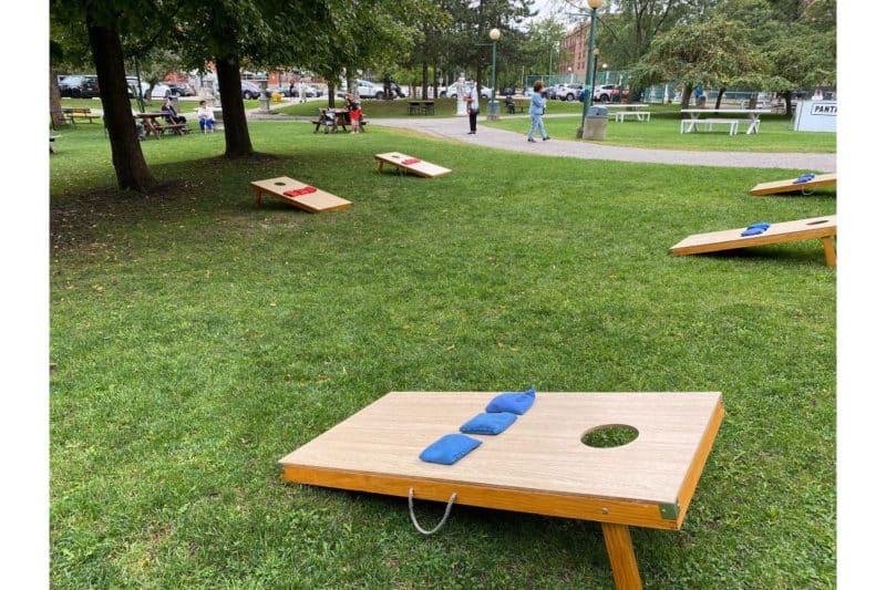 Cornhole Set