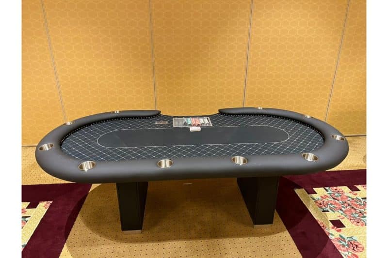 Hero Poker Table