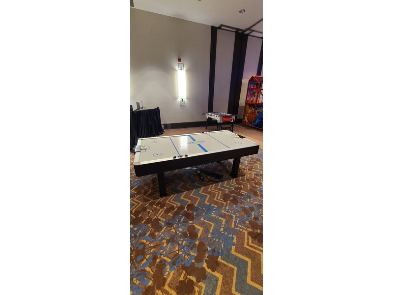 Air Hockey Table