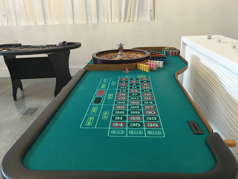 10′ Roulette Table