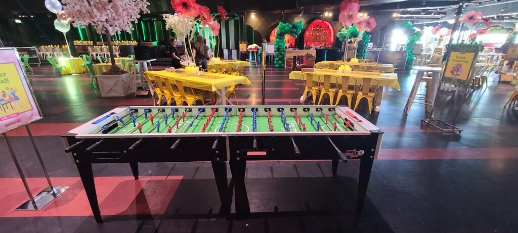 Bar and Bat Mitzvah party games for children and adults