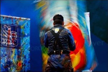 Live Painting on a Spinning Easel photo 2